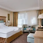 Hotel Maximilian Grand
