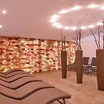 Maximilian Grand Hotel