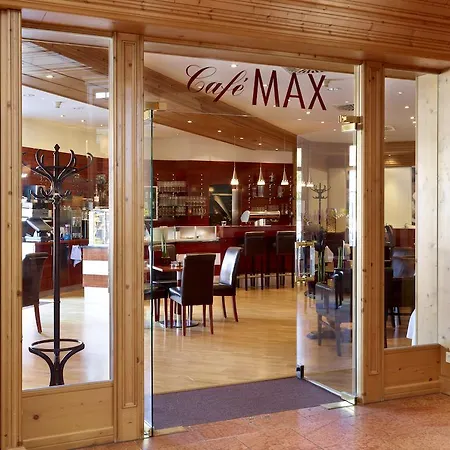 Maximilian Grand Ξενοδοχείο 5*