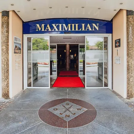 Maximilian Grand