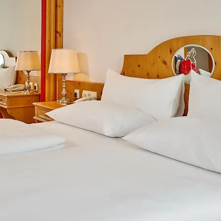 Maximilian Grand Отель