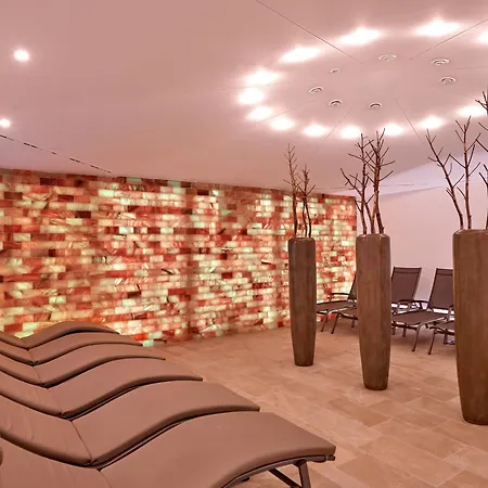 Maximilian Grand Отель