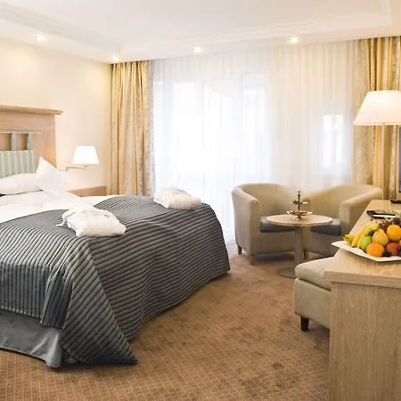 Maximilian Grand فندق 5*