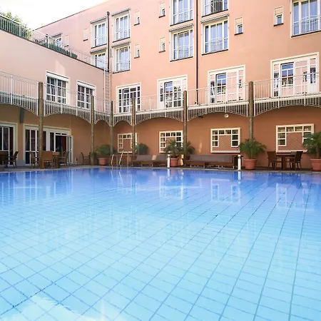 Отель Maximilian Grand Бад-Грисбах