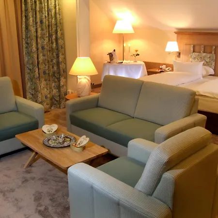 Hotel Maximilian Grand 5*