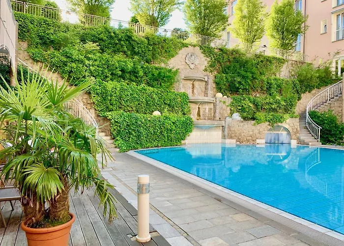 Maximilian Hotel 5*