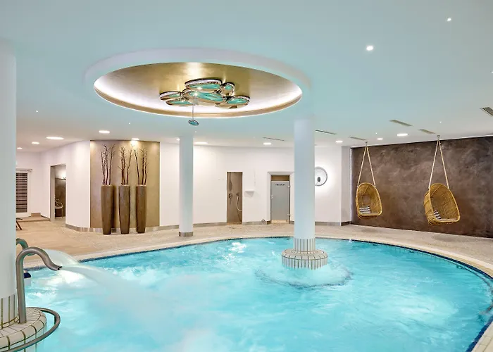 Maximilian Hotel 5*